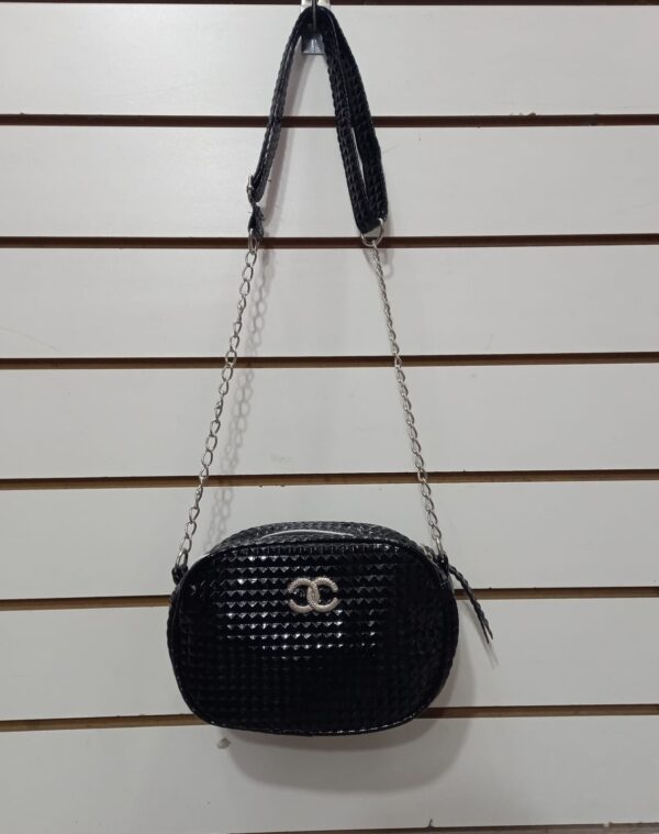 BANDOLERA CON CADENA NEGRA