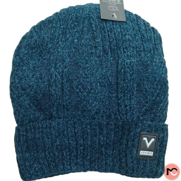 GORRO CON PIEL