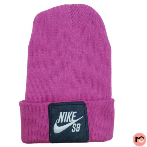 GORRO ROCKY