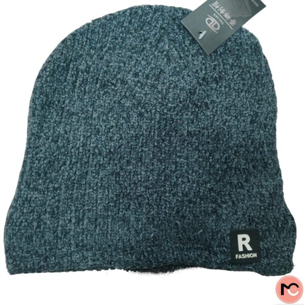 GORRO CON PIEL