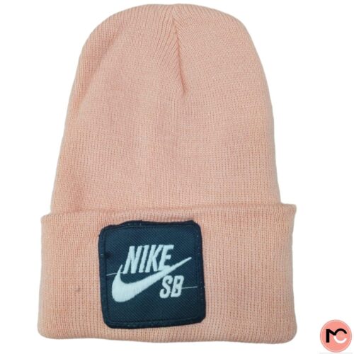 GORRO ROCKY